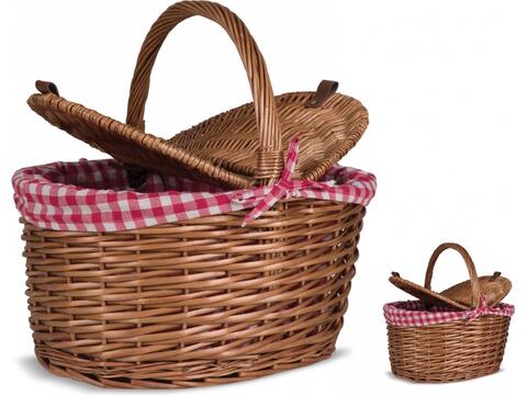 Wicker picnic basket