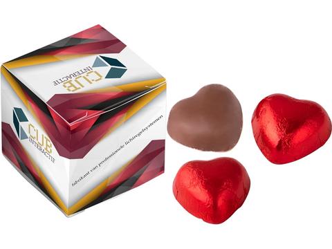 Box with 3 chocolate hearts