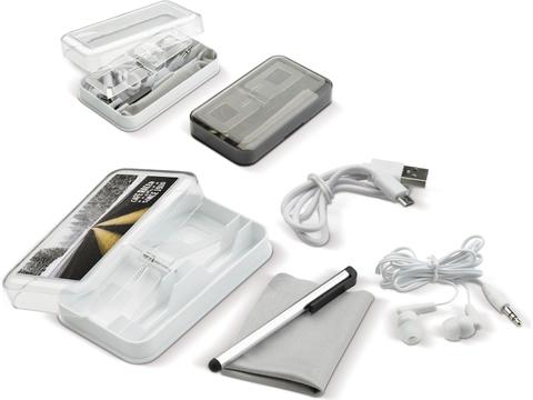 Electronic travel accessories set