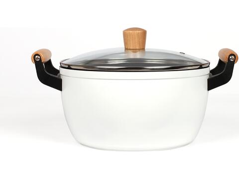 Stewpot with wooden handles