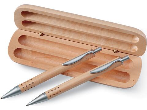 Pen gift set in wooden box