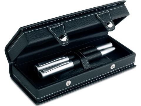 Fountain pen set in gift box