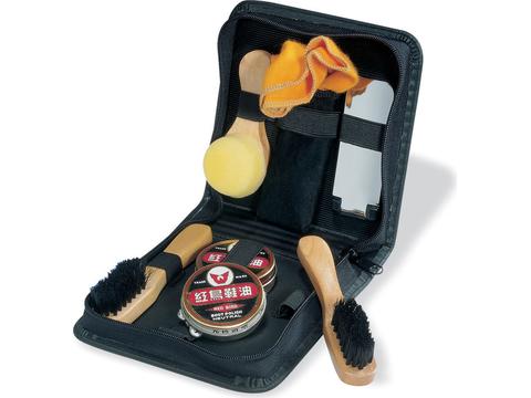 Shoe polish kit