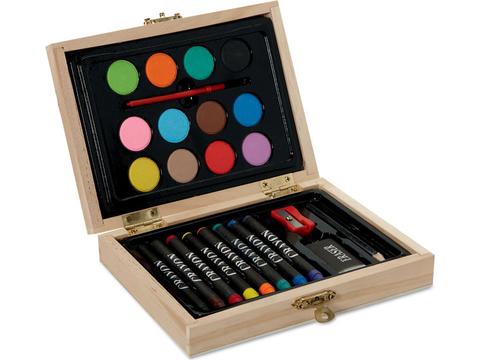 Painting set in wooden box