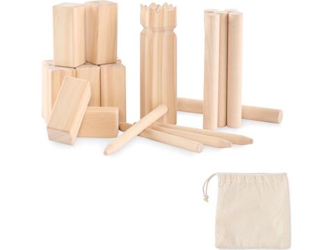 Pinewood outdoor throwing game