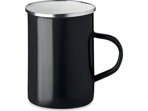 Metal mug with enamel layer