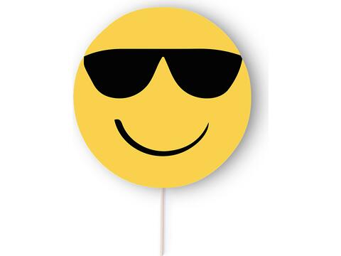 Selfie Pai Pai in fun emoji designs