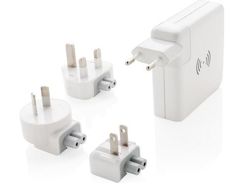 Travel adapter wireless powerbank