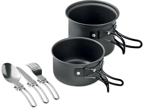 2 camping pots with cutlery