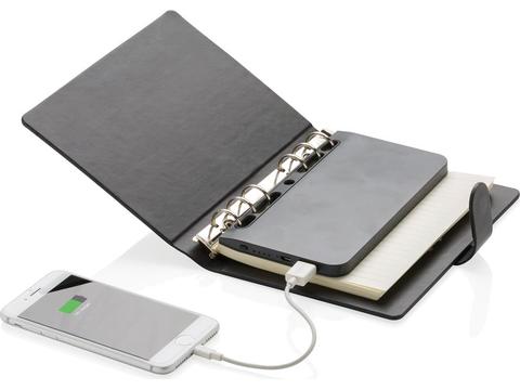 Standard notebook with detachable 4.000 mAh powerbank