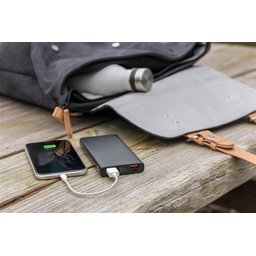 Aluminium 18W 10.000 mAh PD Powerbank -sfeerbeeld