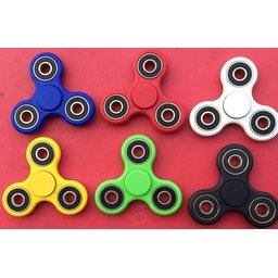 Colours to choose from Red Orange Blue White Yellow 1x Fidget Spinner 