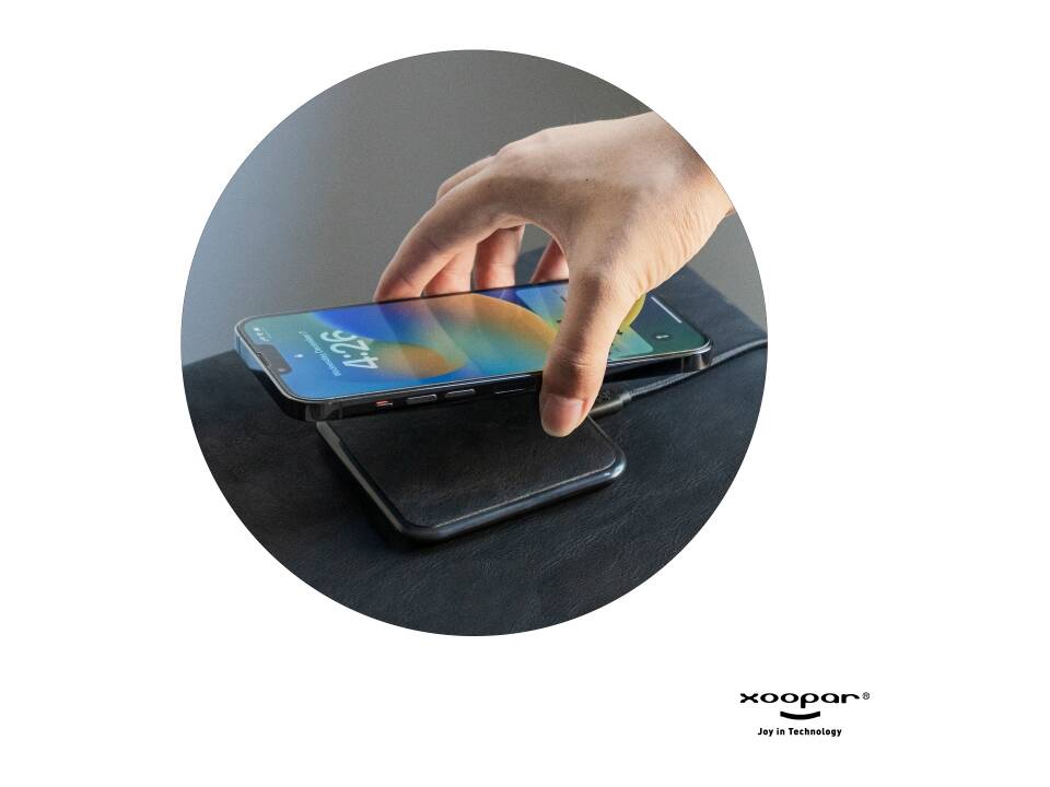 2259 | Xoopar Iné Wireless Fast Charger - Recycled Leather 15W 1