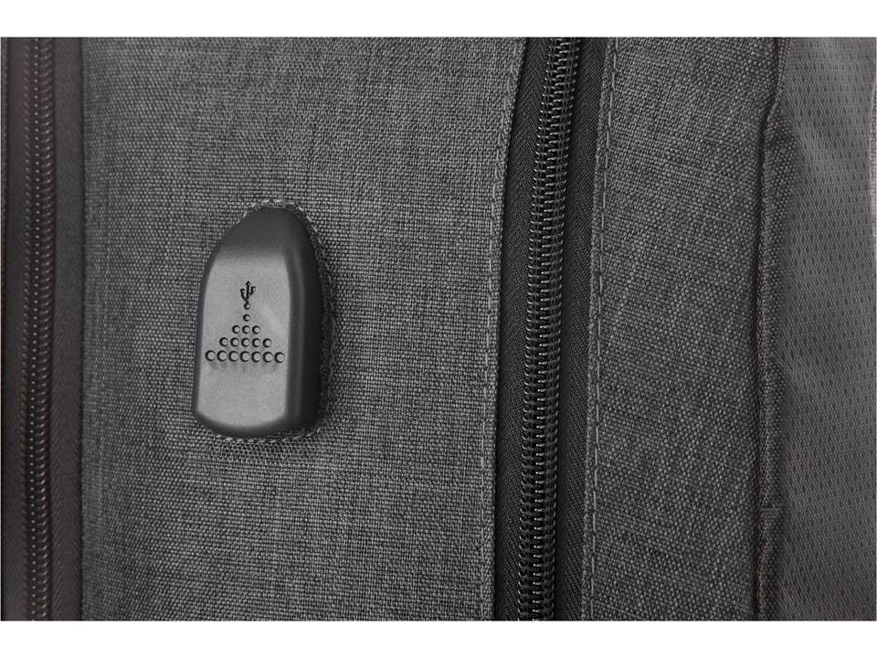 Sac à dos pour ordinateur TSA Overland 17 pouces avec port USB 6