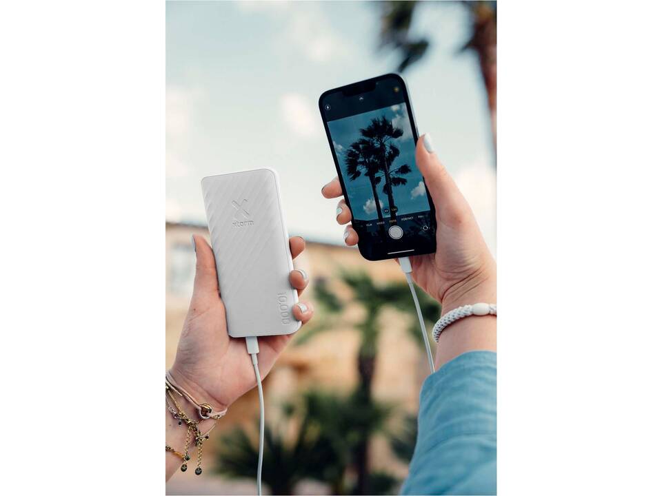 Batterie de secours à charge rapide Xtorm XG210 Go2 de 15 W et 10 000 mAh 9