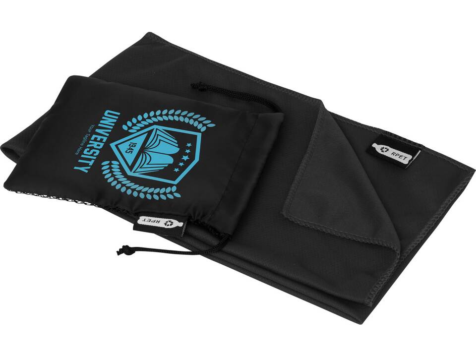 Serviette de sport rafraîchissante en PET recycl Raquel avec pochette 18