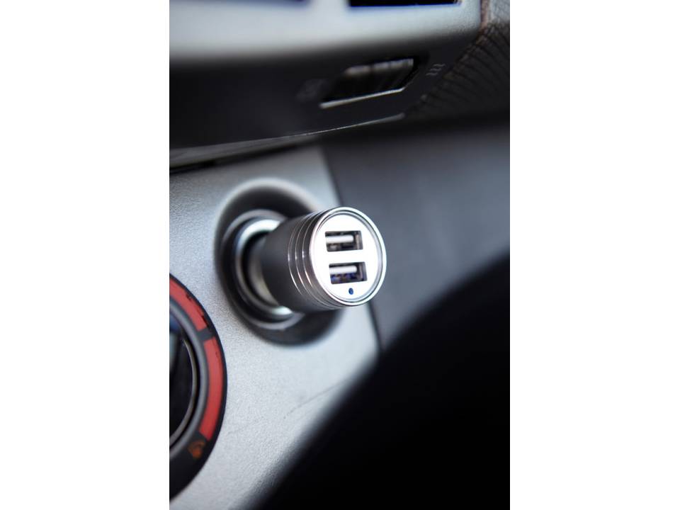 Prise allume-cigare avec double sortie USB 5