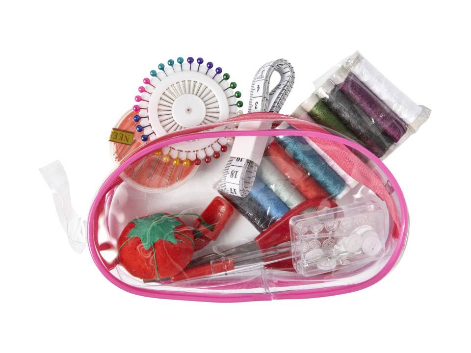 Set de couture dans un étui transparent zippé 4