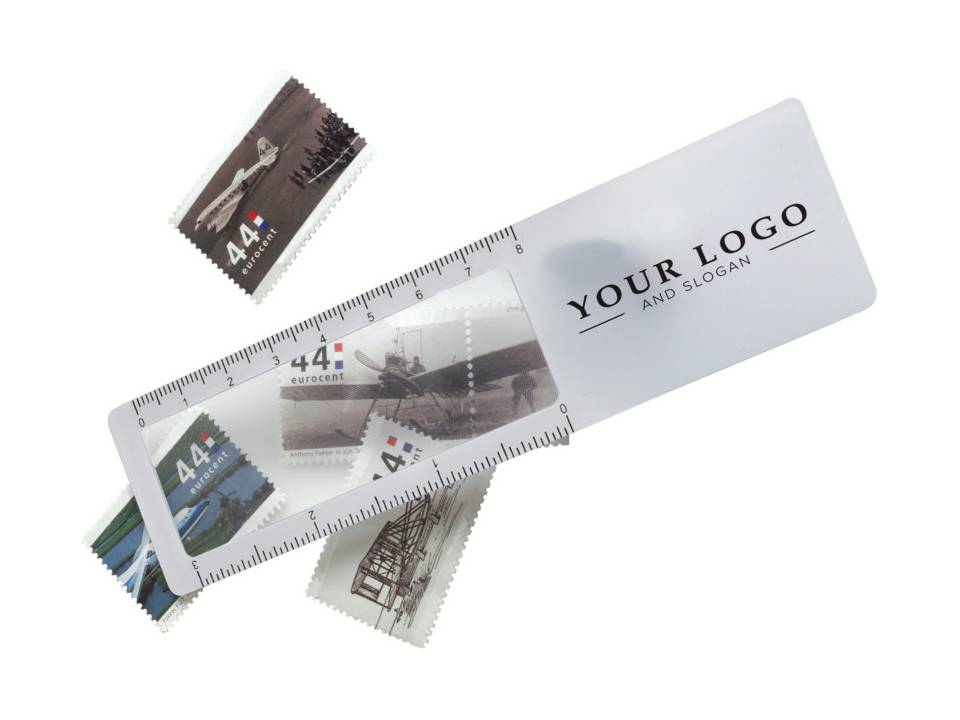 Marque page avec règle et loupe 1