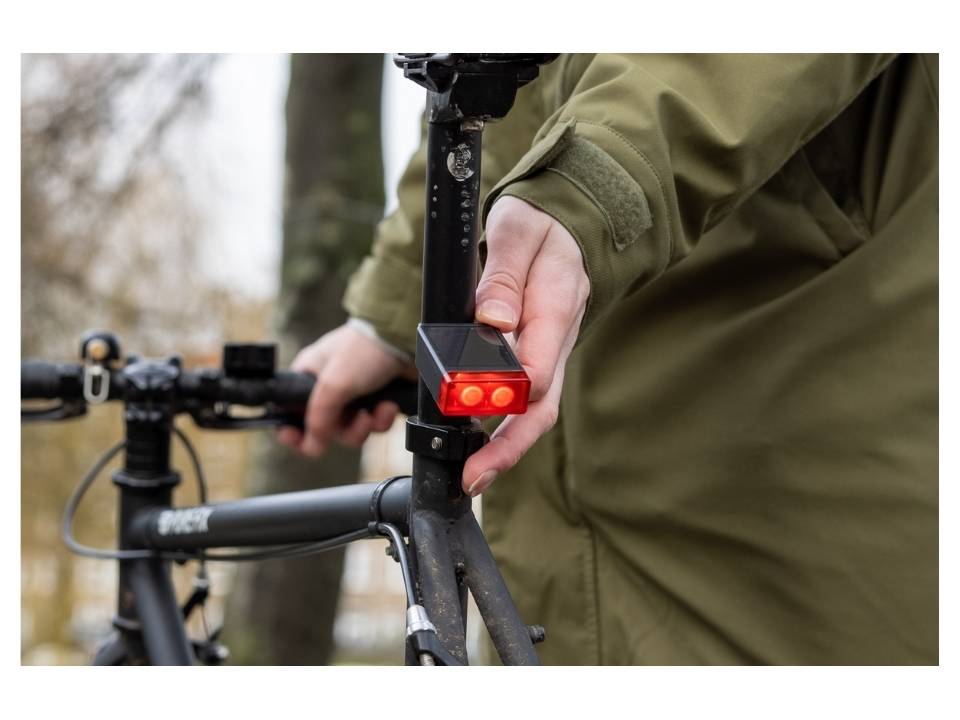 Lampe de vélo solaire 7