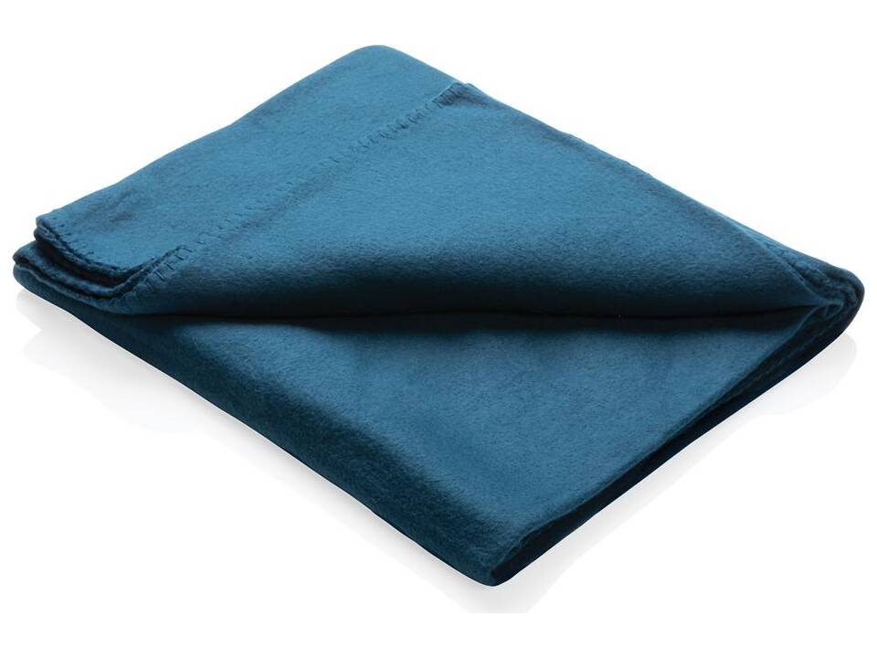 Couverture polaire dans une pochette 4