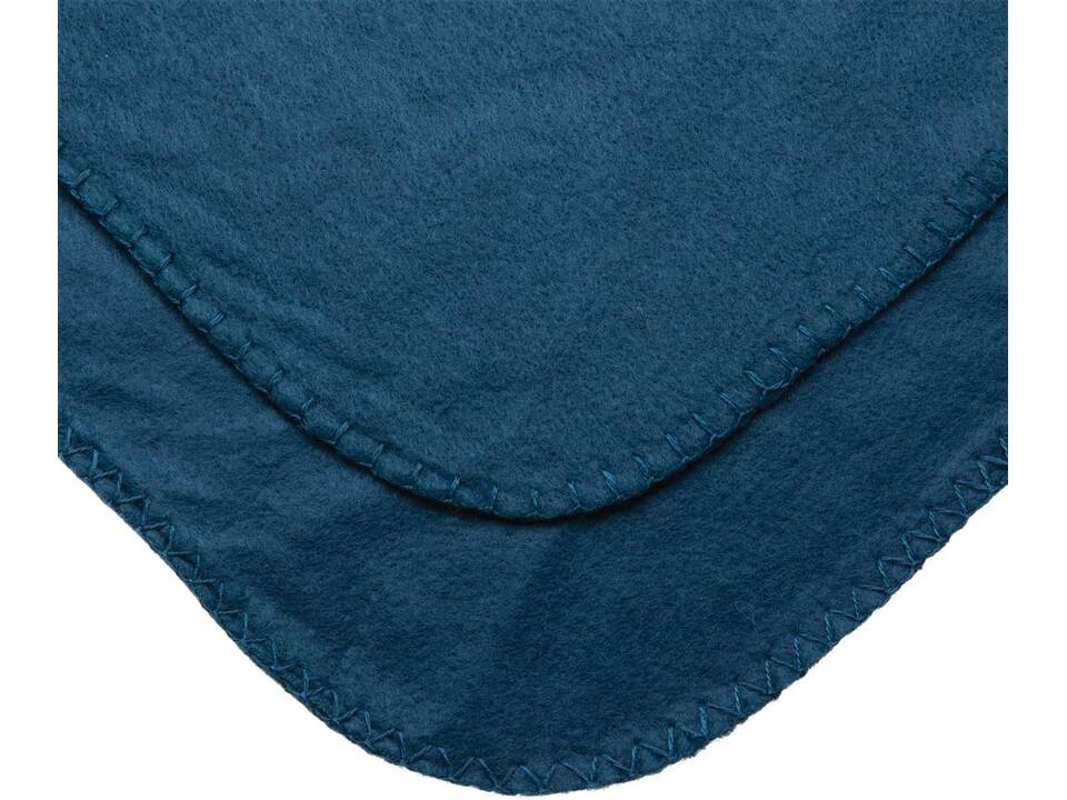 Couverture polaire dans une pochette 6