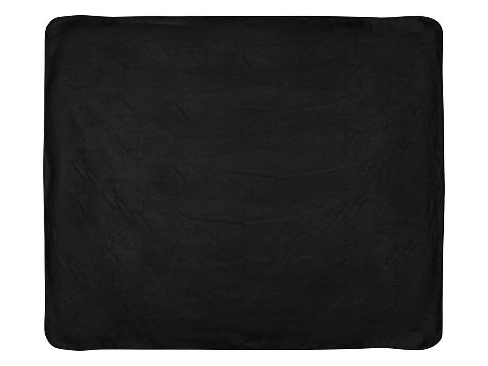 Couverture polaire dans une pochette 2