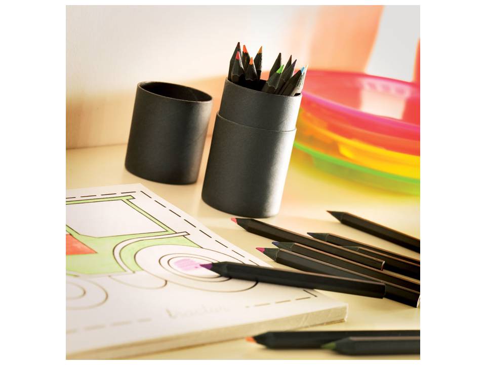 24 crayons de couleurs noirs 3
