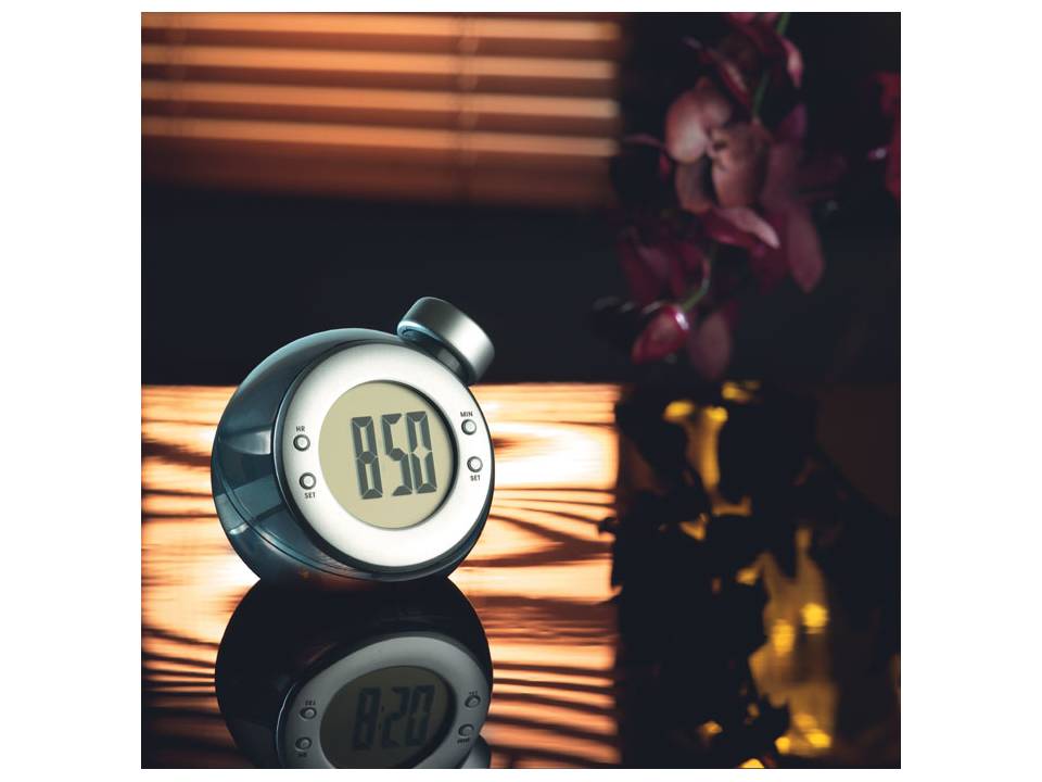 Horloge à énergie liquide 3