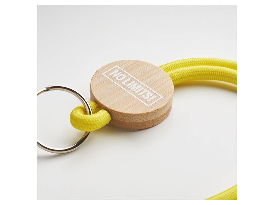 Tour de cou en polyester sur mesure avec étiquette ronde en bambou – Design entièrement personnalisé 5