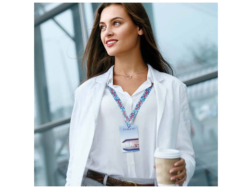 Lanière en polyester sublimée sur mesure avec porte-badge sans crochet métallique – design entièrement personnalisé 7