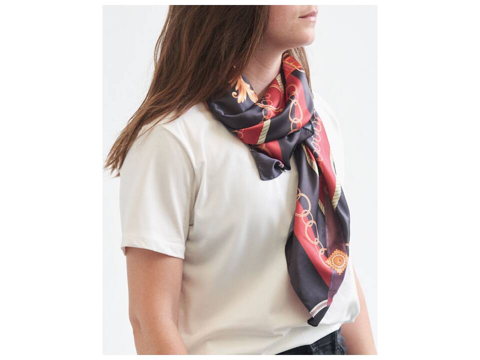 Châle en satin de polyester recyclé 11