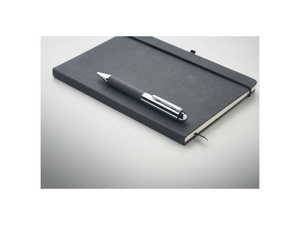 Carnet en cuir recyclé et stylo 3