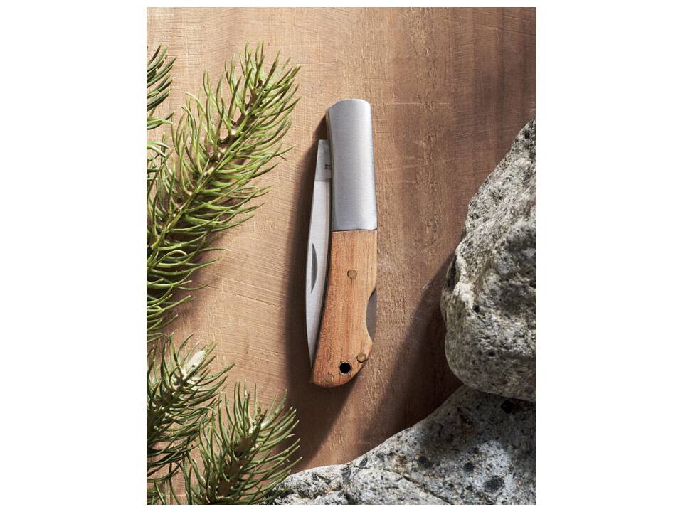 Couteau pliable en acacia 6
