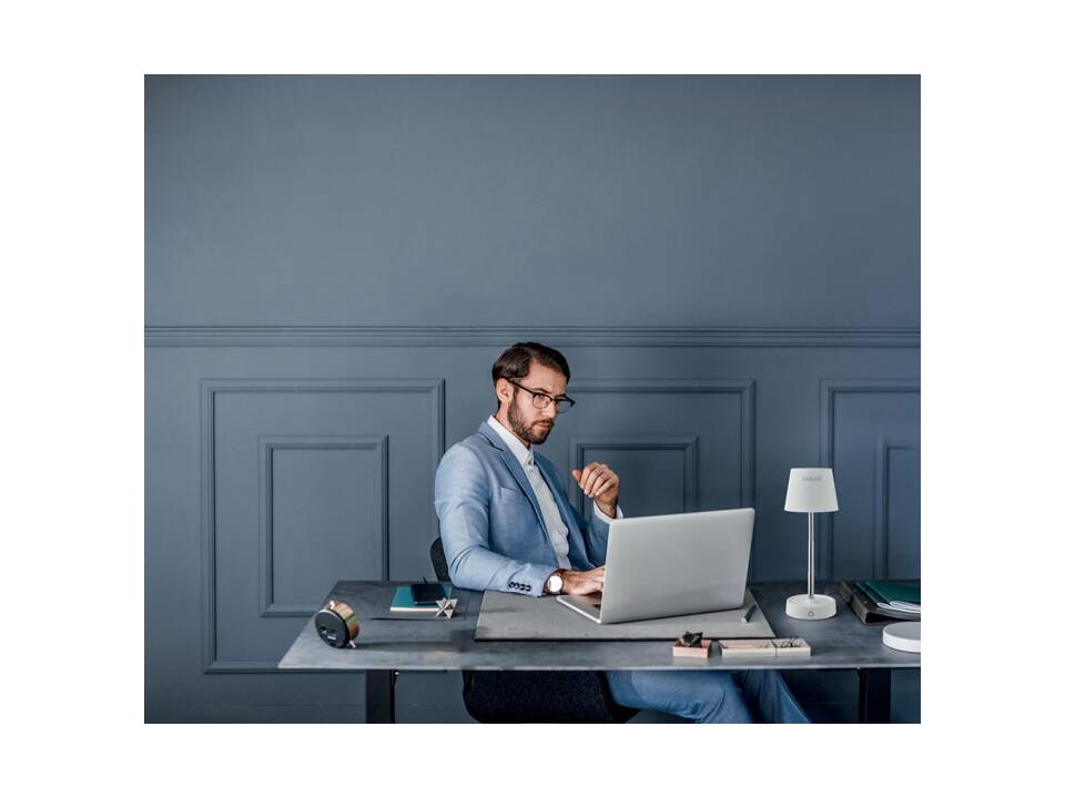 Lampe de table rechargeable 20