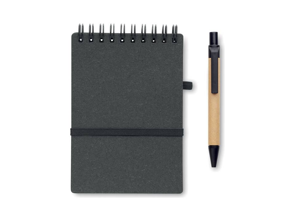 Cahier recyclé et stylo à bille 16