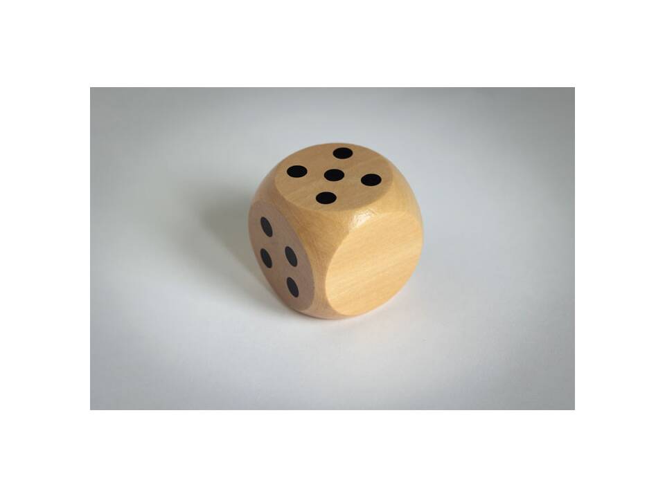 Dés en bois Schima de 5cm dia 7
