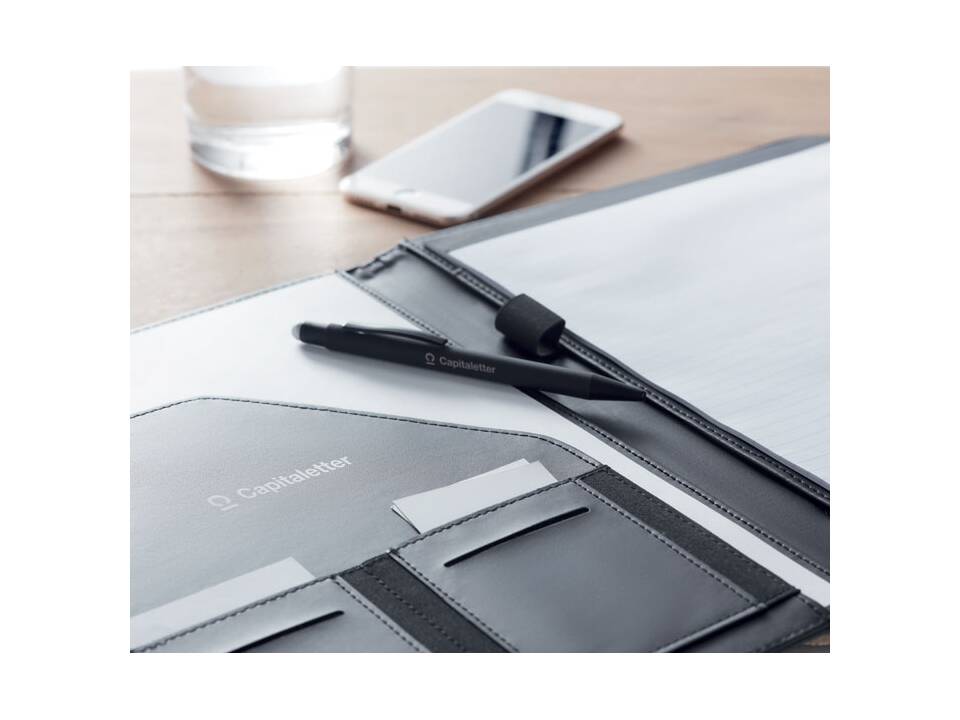 Conférencier A4 en RPET 8