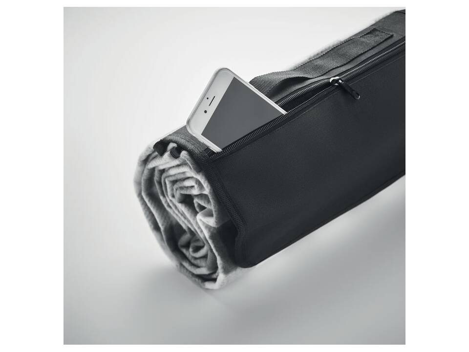 Couverture pliable en polaire RPET 3