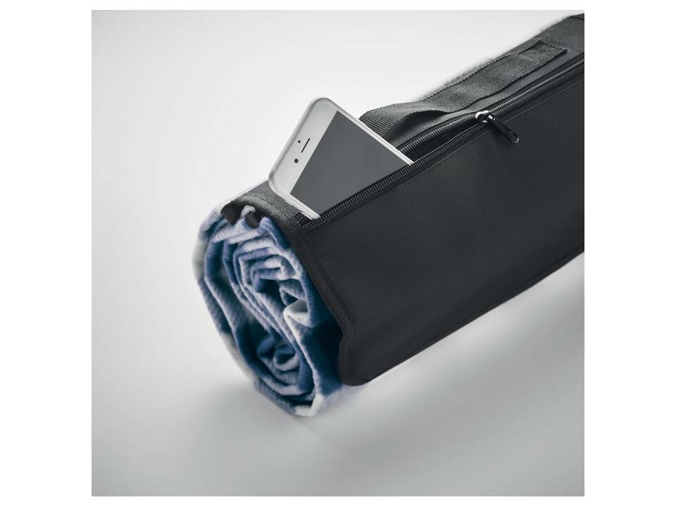 Couverture pliable en polaire RPET 8