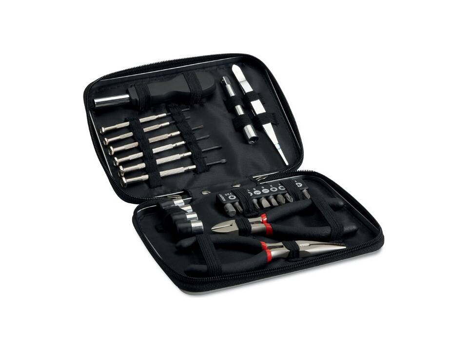 Jeu d'outils dans une boite 5