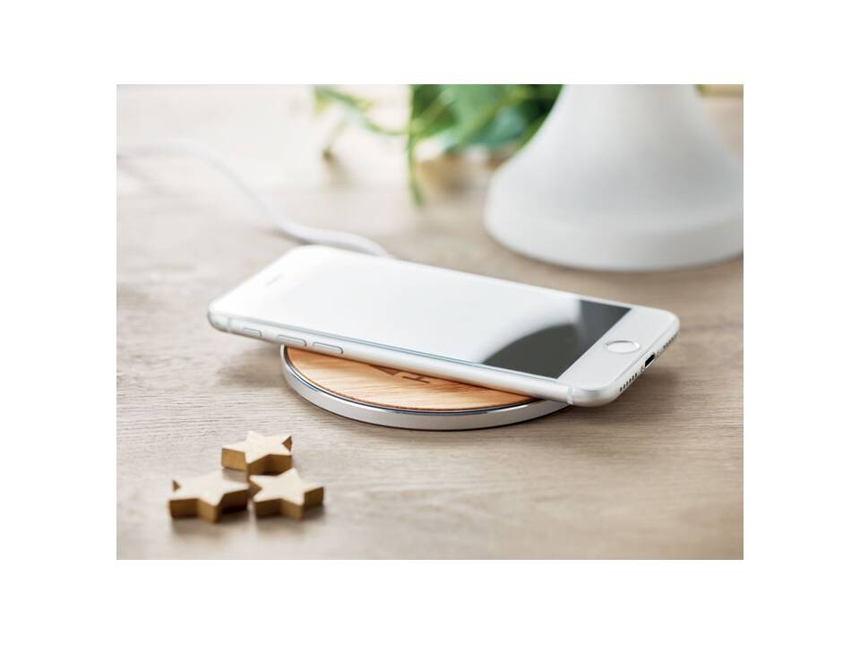 Chargeur sans fil en bambou 6