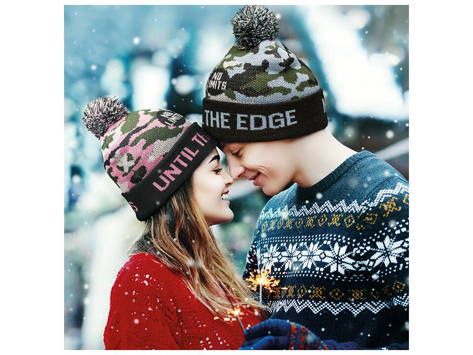 Bonnet jacquard sur mesure en RPET avec pompon – design entièrement personnalisé 2