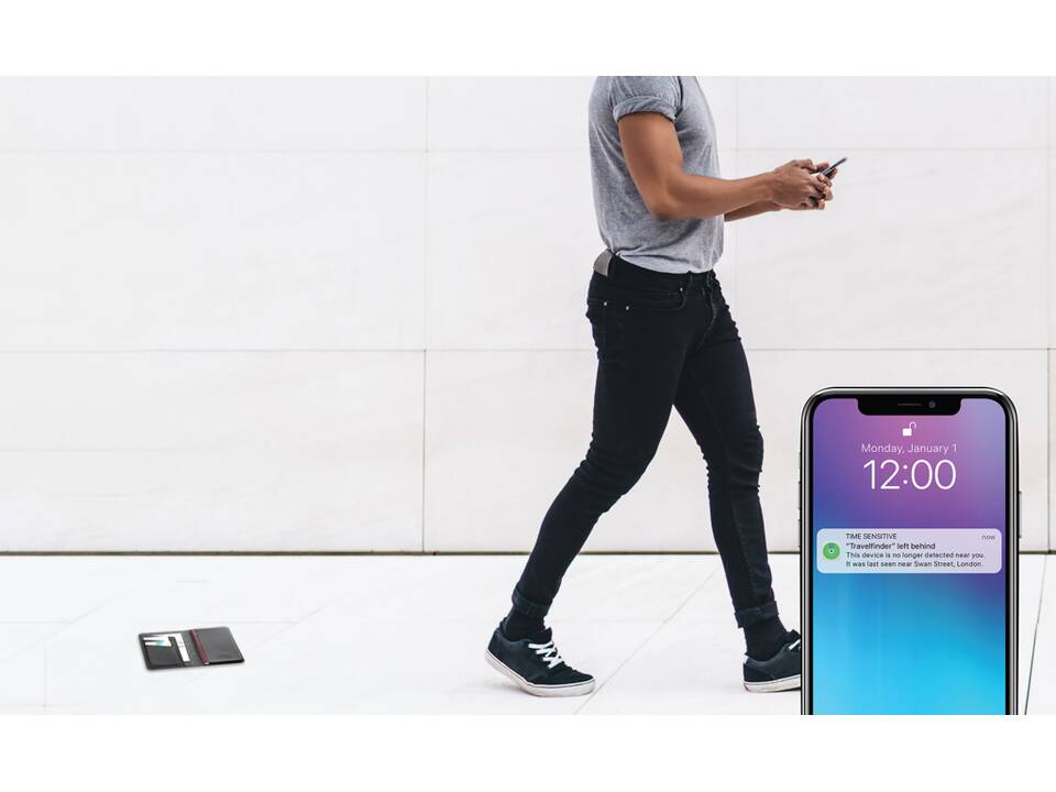 Porte-passeport en RCS avec géolocalisation Trackmate 11