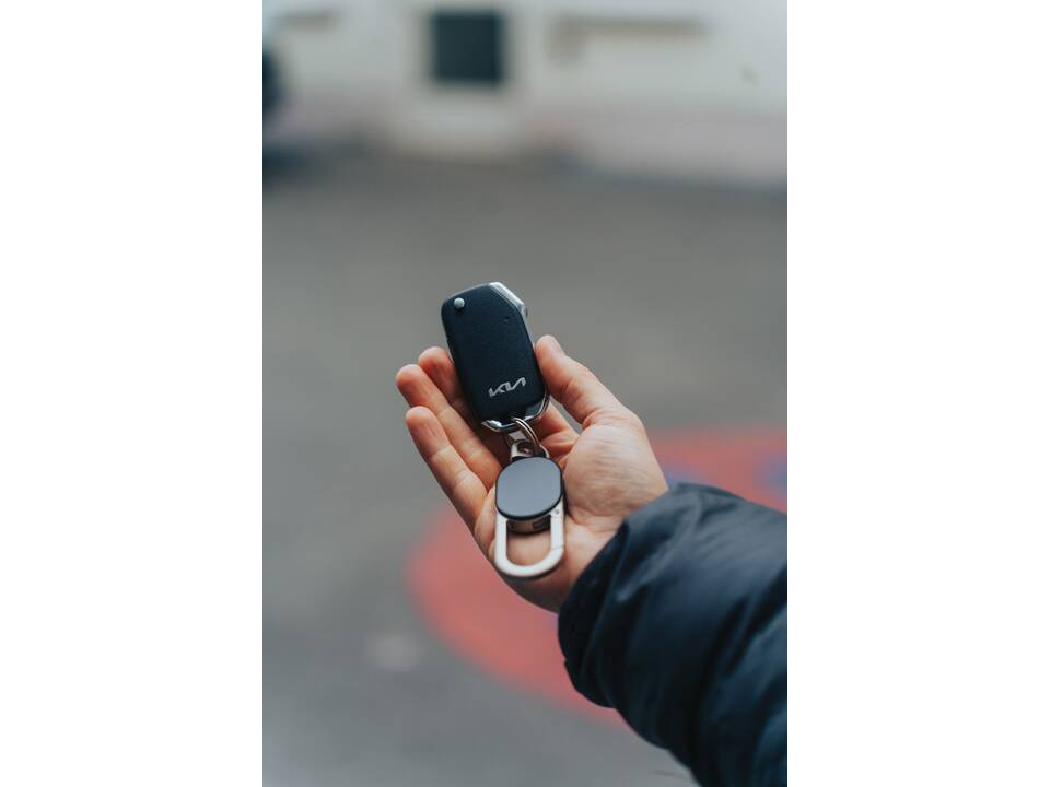 Porte-clés avec géolocalisation et USB C Keyfinder 8