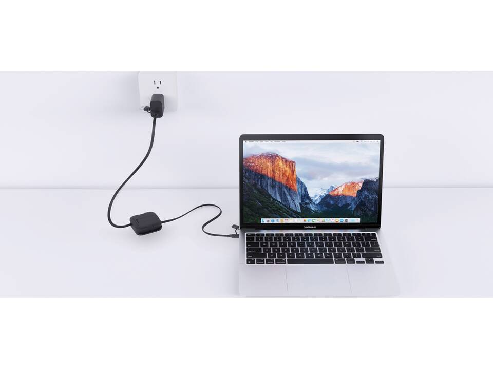 Support magnétique 100W avec câble Urban Vitamin San Jose 10