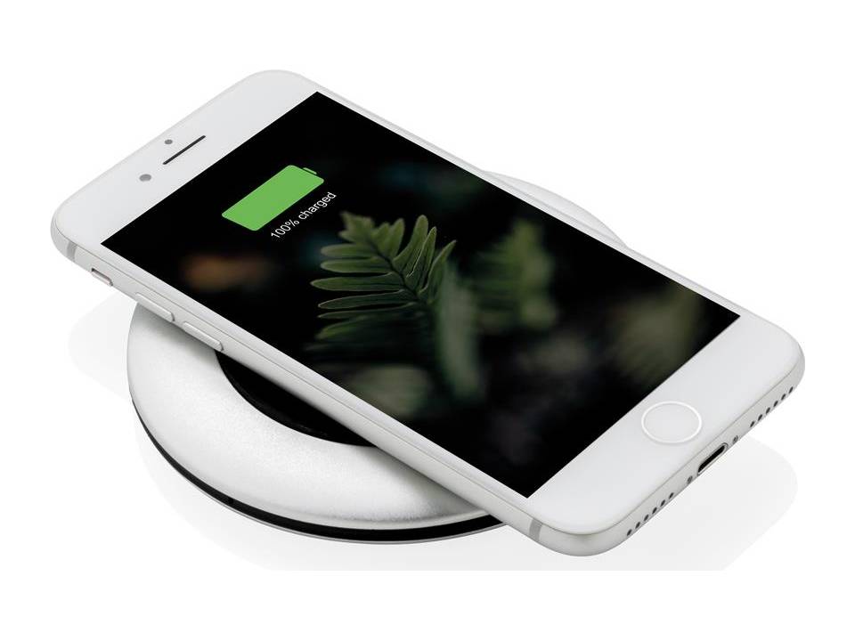 Chargeur à induction en aluminium 1