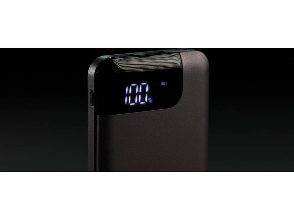 Swiss Peak batterie de secours 8000 mAh avec affiche digital 6