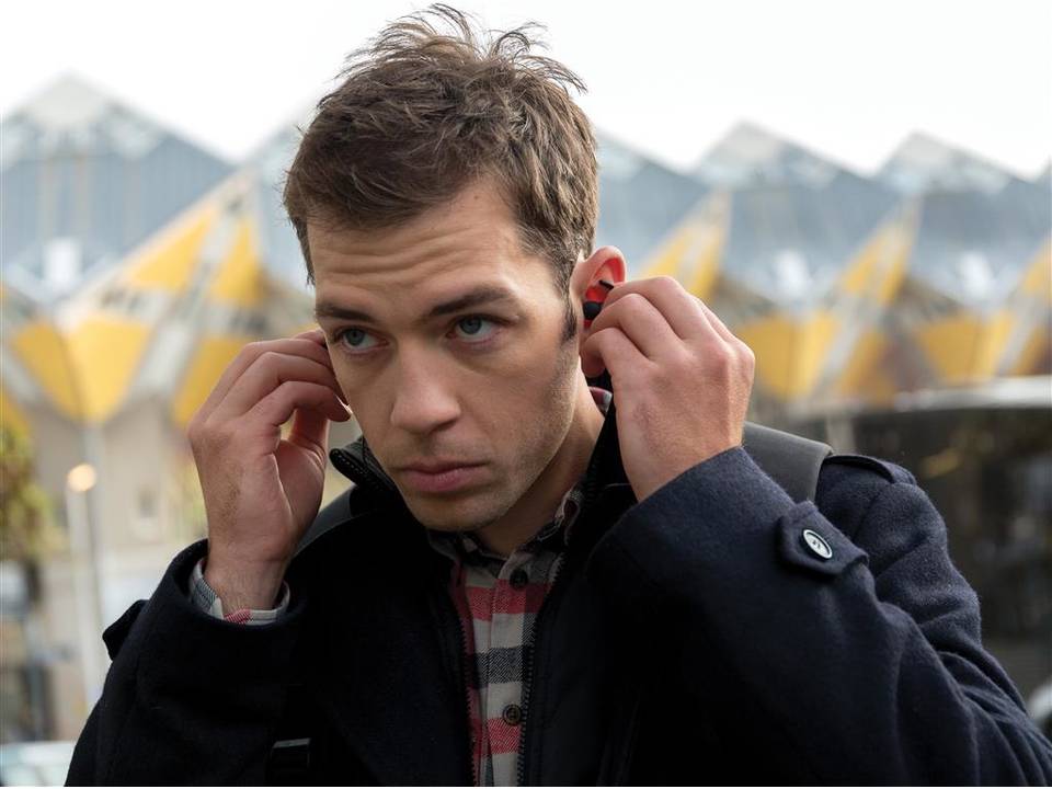 Ecouteurs magnétiques sans fil 4