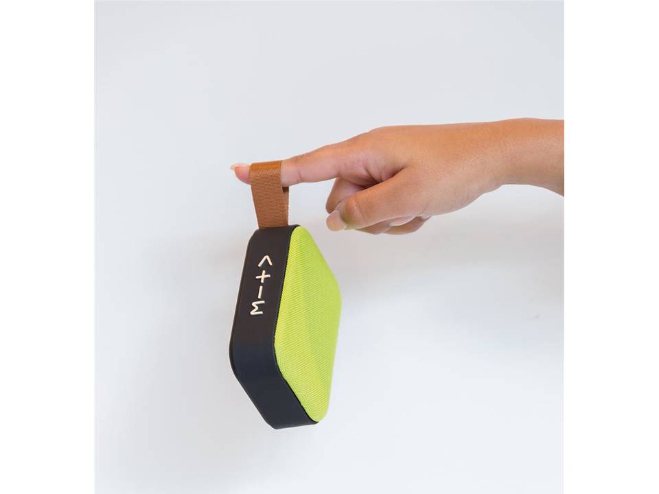 Enceinte avec tissu 23